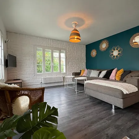 Les Sablons Holiday home La Houssaye-en-Brie
